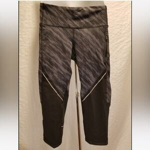 Champion Women's Capri Leggings Compression Fitness Size Medium